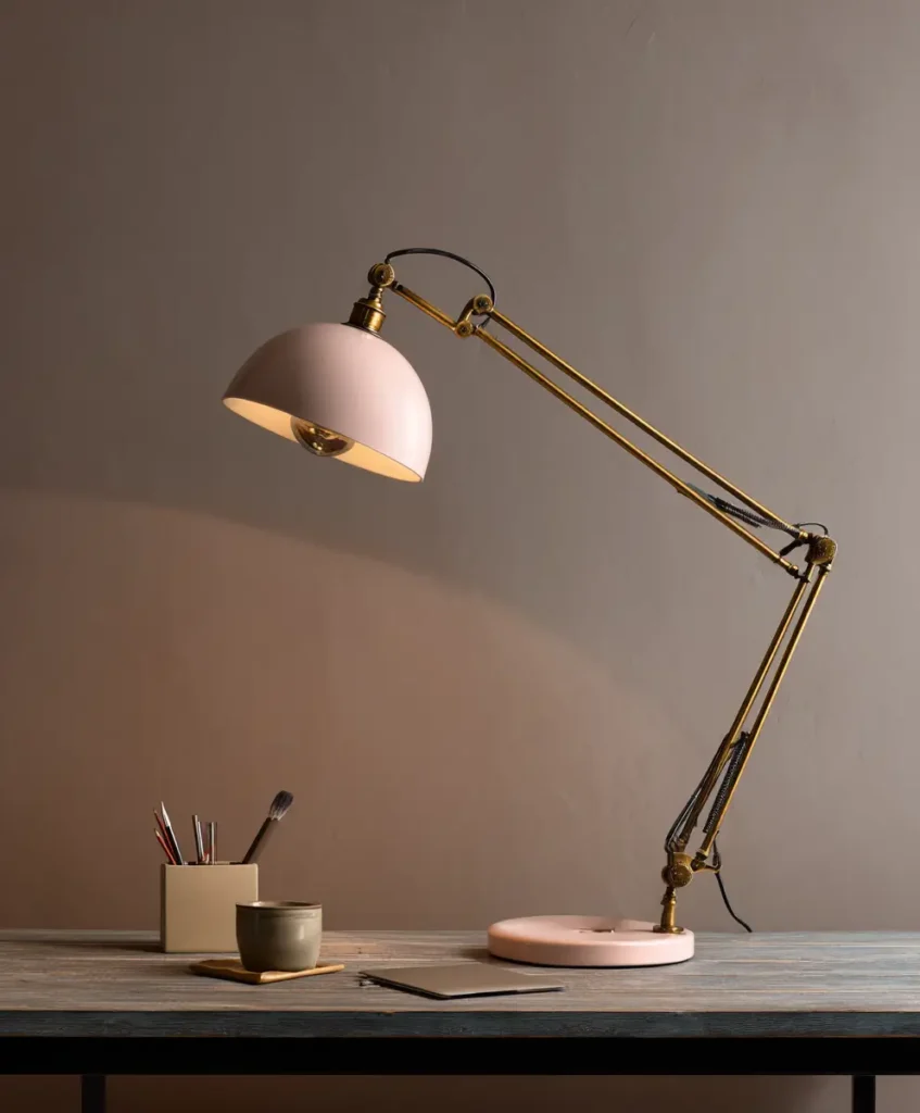 Adjustable Swing-Arm Lamp for Versatile Lighting